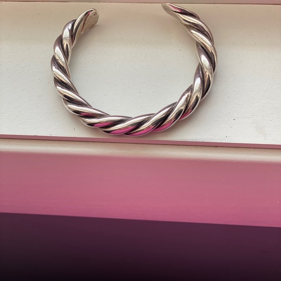 Silpada silver solid heavy cuff  71/2 - Picture 3 of 5